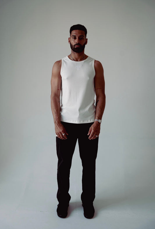 BASIC WHITE VEST