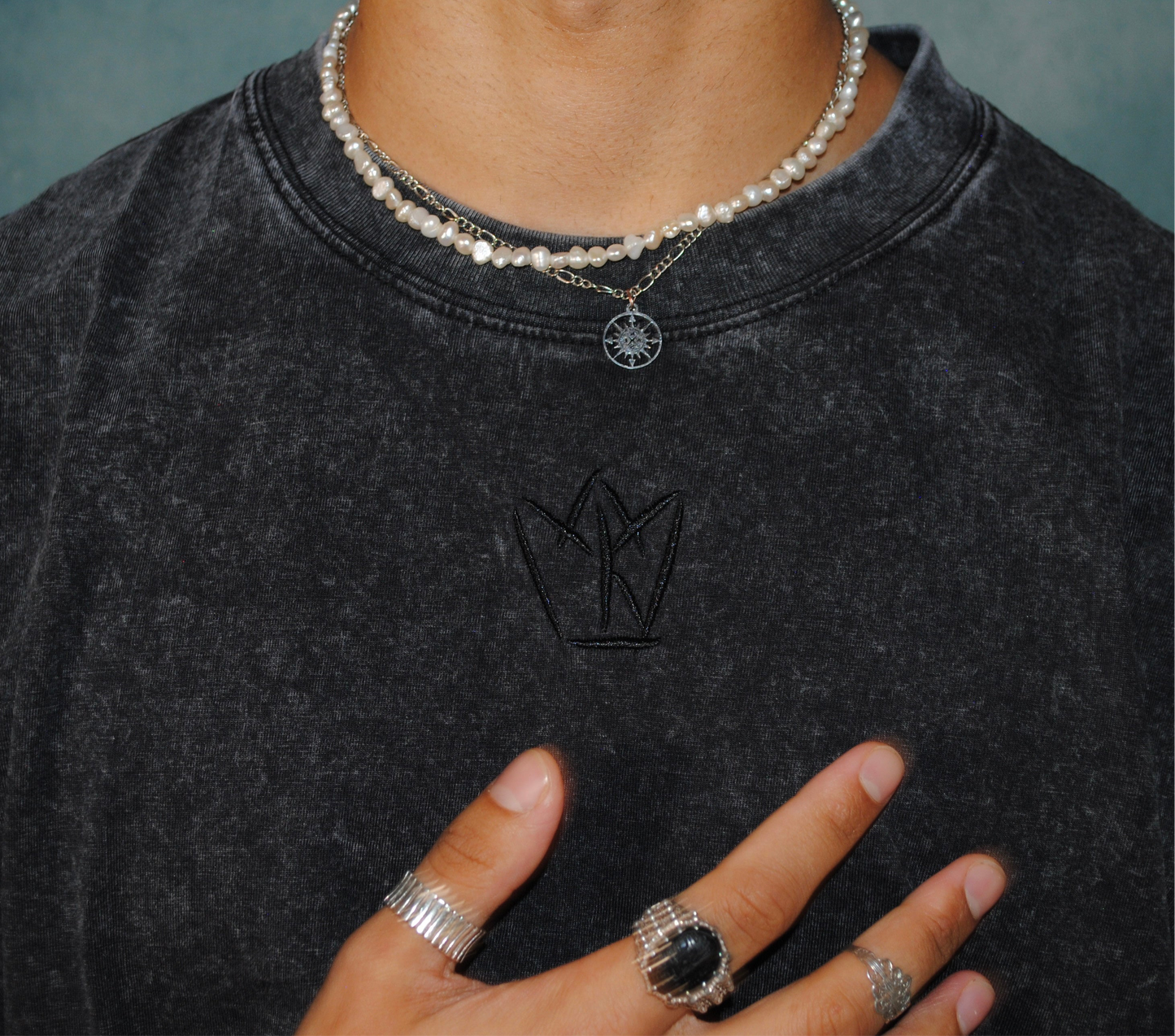 BASIC GREY ACID WASH T-SHIRT